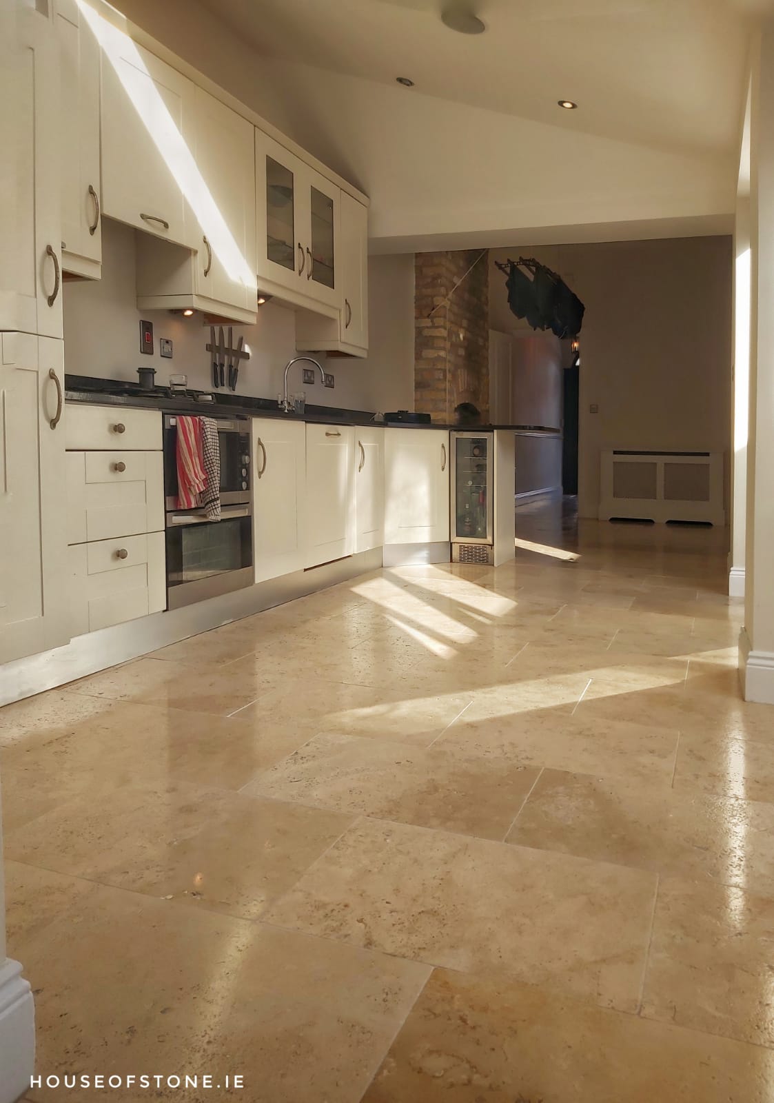 HONED FINISH TRAVERTINE FLOOR - DUBLIN